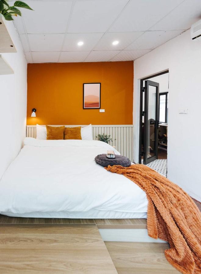 Economy & Premium With Large Groups, Central Location Apartment