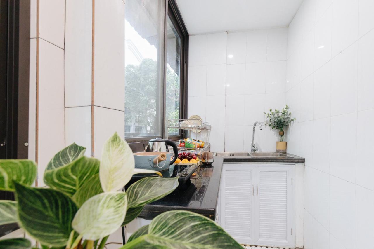 Apartment Economy & Premium With Large Groups, Central Location Hanoi