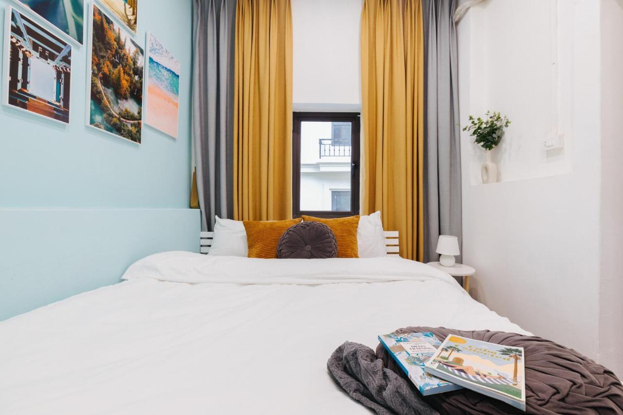 Apartment Economy & Premium With Large Groups, Central Location *